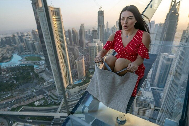 Experience Dubai from a unique angle as you soar down the Glass Slide offering breathtaking views and a heart-racing descent from one level to the next in the iconic skyline.